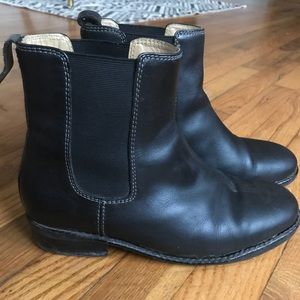 L.L. Bean Chelsea ankle boot black leather